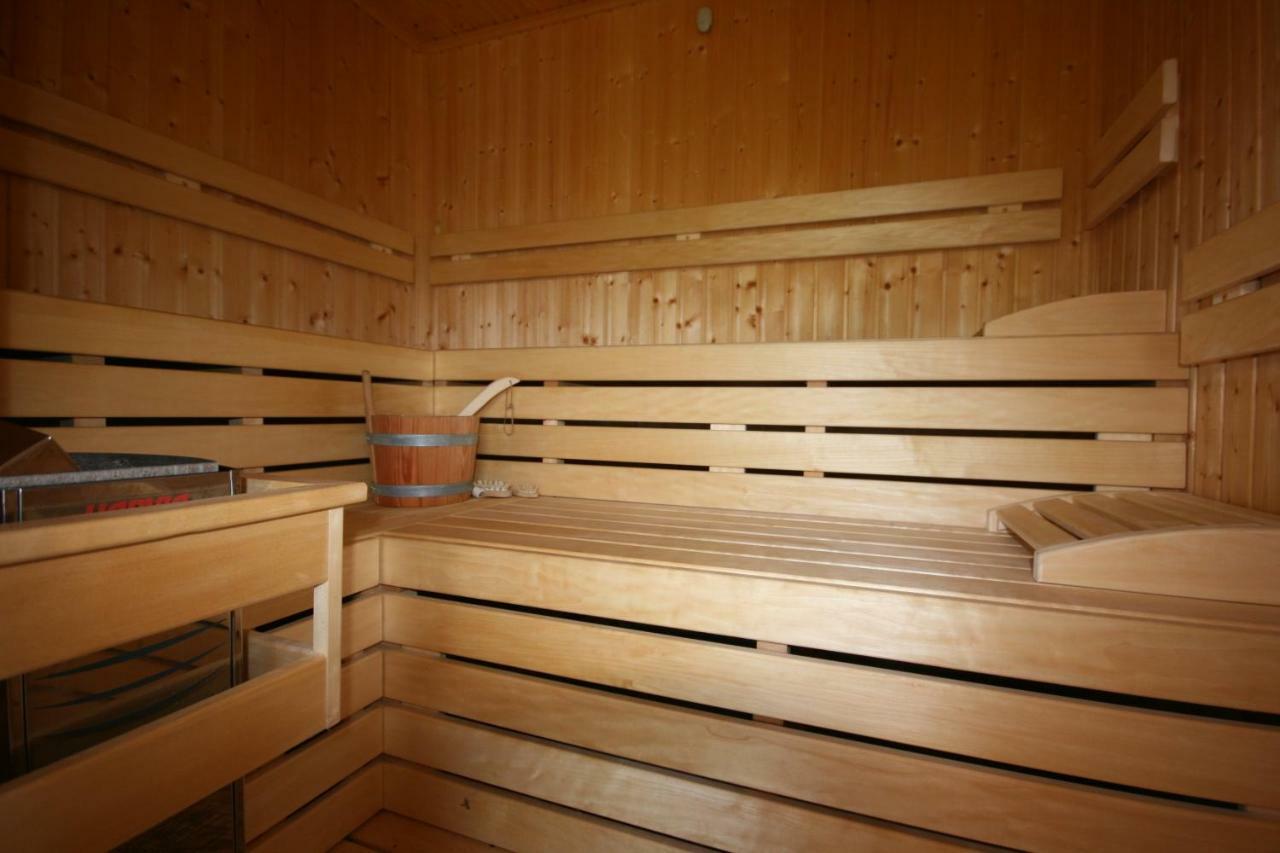 Walnut Apartment With Sauna And Pond Topoľčany Εξωτερικό φωτογραφία