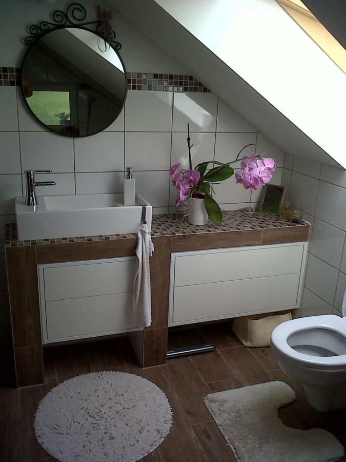 Walnut Apartment With Sauna And Pond Topoľčany Εξωτερικό φωτογραφία