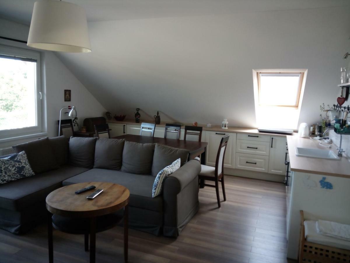 Walnut Apartment With Sauna And Pond Topoľčany Εξωτερικό φωτογραφία